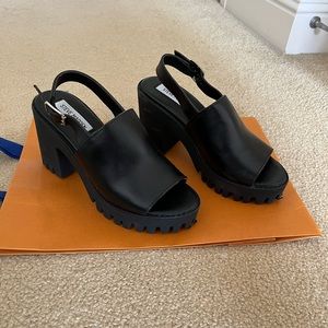 Steve Madden Sunnyside Slingback Sandal